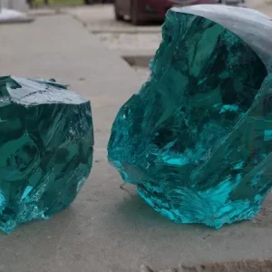 Стеклянный камень