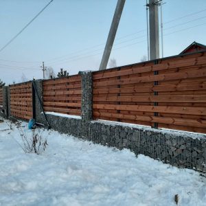 Столбы и ростверк для забора