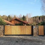 коричневый забор